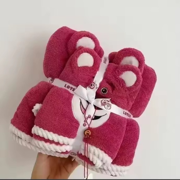 Disney Toy Story Lots-o'-Huggin' Bear Pink Quick Dry Towel Set - Picture 2 of 3